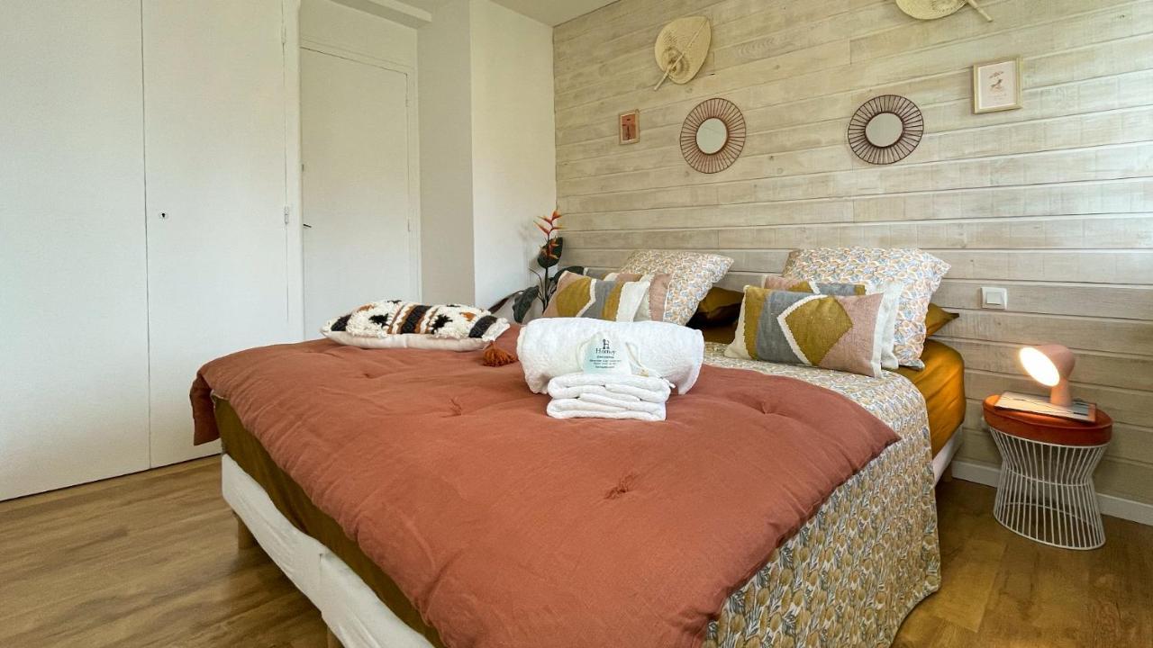HOMEY MONTAIGNE - New - A 1 min à pied du LAC D'ANNECY - 2 Balcons privés - Appartement avec 2 chambres - Stationnement gratuit toute l'année sauf en été - juin à août Exterior foto